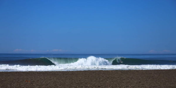 Surfing Pascuales Mexico